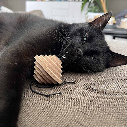 D&D Kattenspeelgoed Yori Assorti