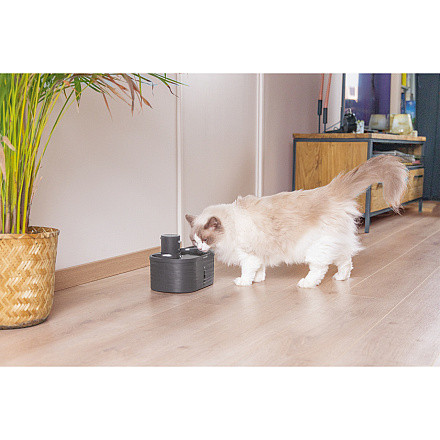 Beeztees Drinkfontein Sef Antraciet 2,5 ltr